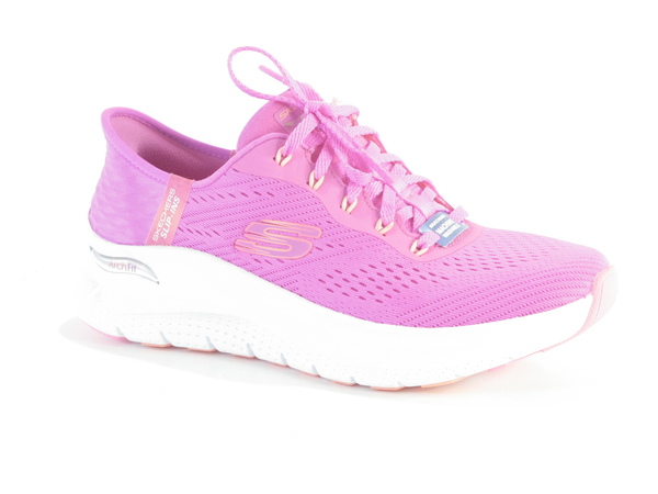 Skechers