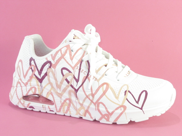 Skechers